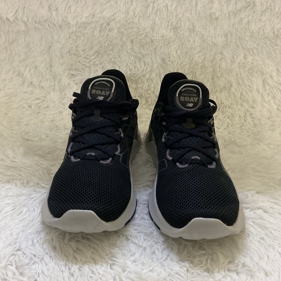 NEW BALANCE FRESH FOAM ROAV MROAVCO2 ,BLACK AND GREY SNEAKERS.SIZE-11.5 - Picture 2 of 10